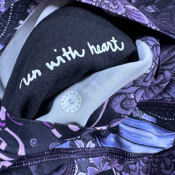 Lululemon Time To Sweat Crop 23" Memoir Multi Purple Women's Size 2 EUC - Picture 7 of 10